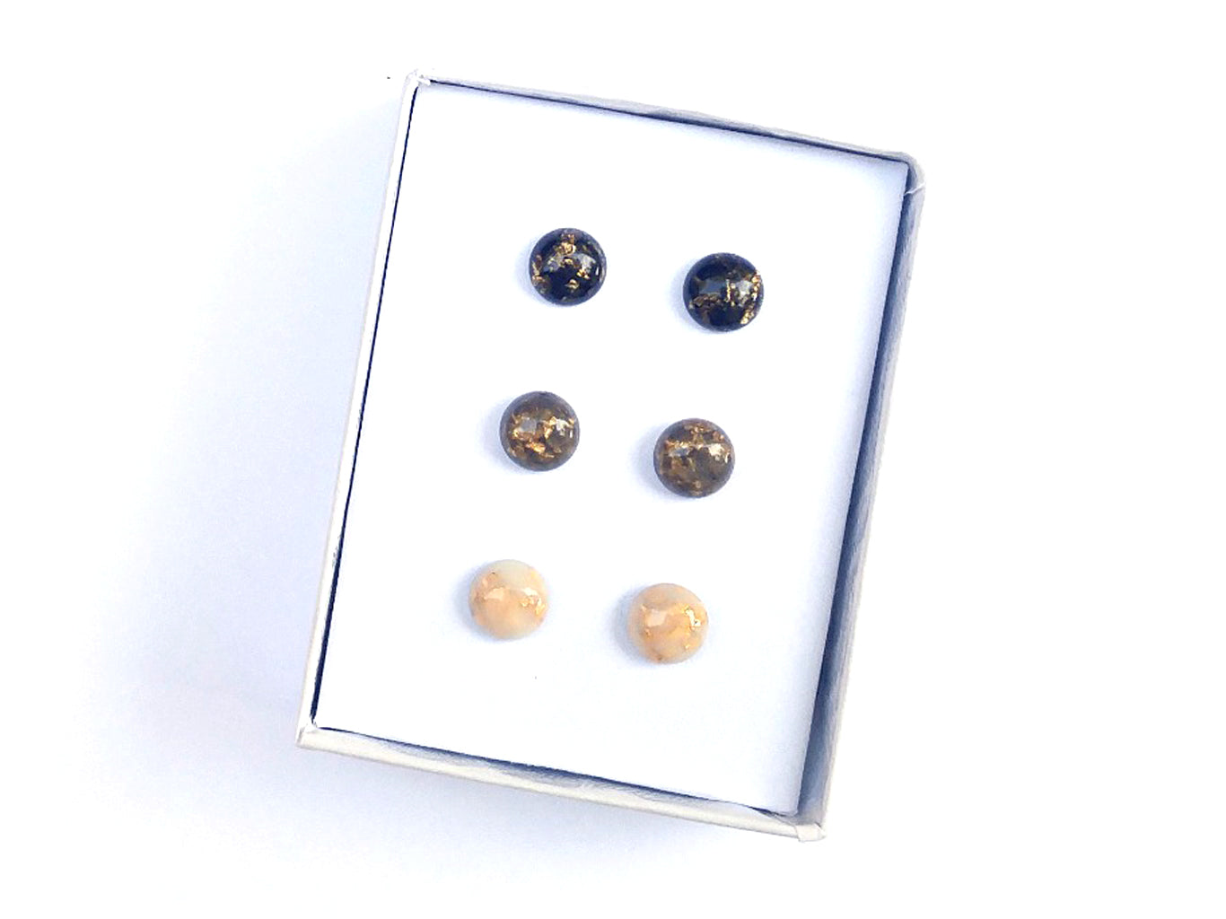 Black and white gold flake stud set