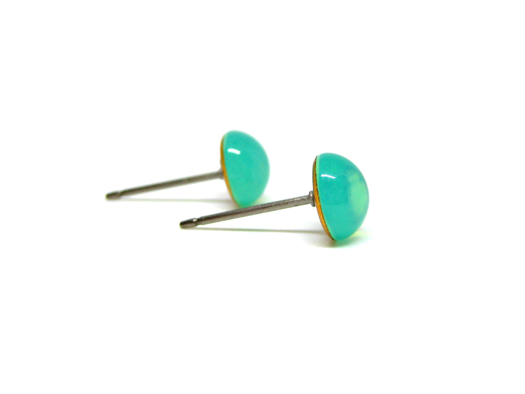 7mm Mint Green Opal Glass Titanium Stud Earrings