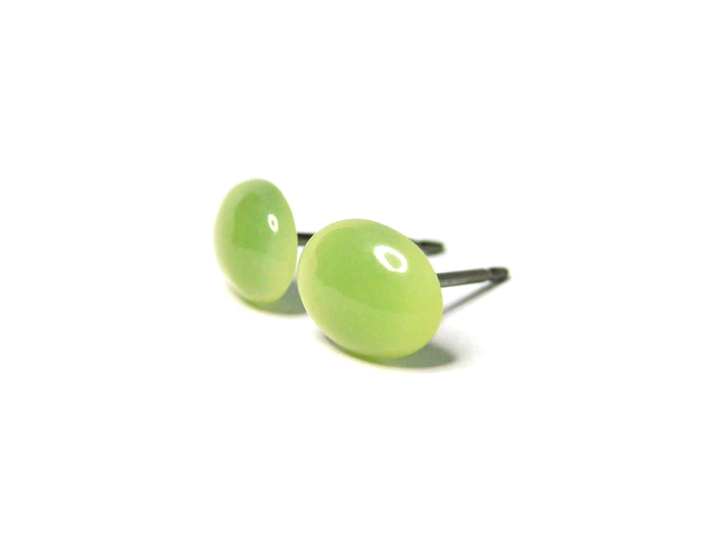 8 x 6mm Oval Olive Jade Gemstone Titanium Stud Earrings